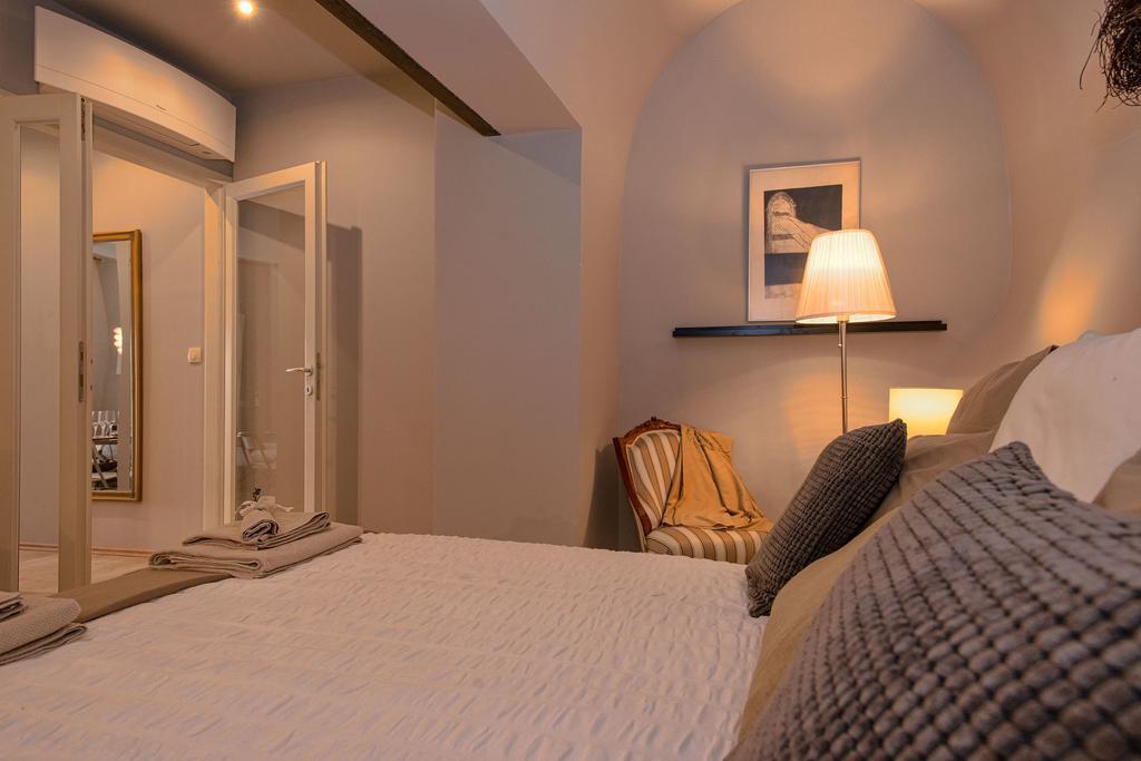 Heraclea Residential Apartments Hvar Town Quarto foto